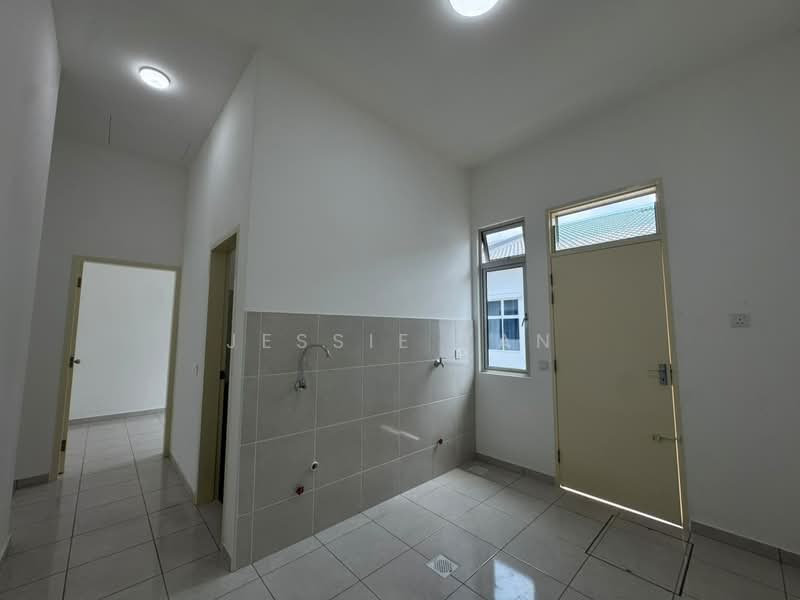 1-storey Terraced House for Rent in Bandar Putra (Kulai) - Jessie Tan - Kitchen - PropertyGuru.com.my