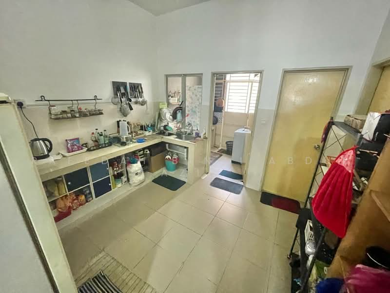 Terraced House for Sale in Shah Alam (Selangor) - Rafedah Binti Abdul Aziz - Kitchen - PropertyGuru.com.my