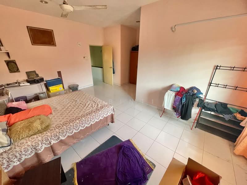 Terraced House for Sale in Shah Alam (Selangor) - Rafedah Binti Abdul Aziz - Bedroom - PropertyGuru.com.my