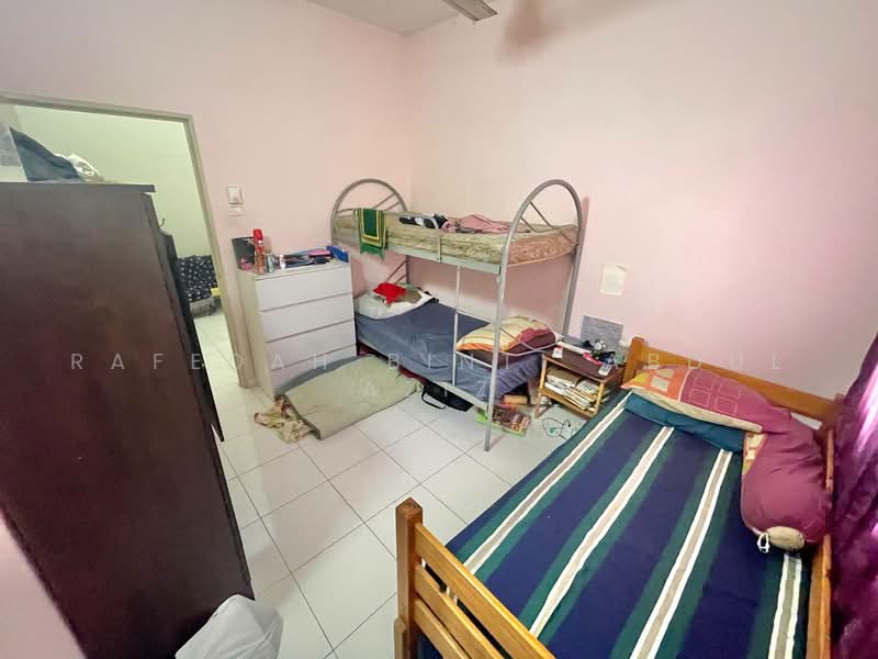 Terraced House for Sale in Shah Alam (Selangor) - Rafedah Binti Abdul Aziz - Bedroom - PropertyGuru.com.my