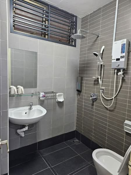 Service Residence for Sale at Palazio - Jovel Lim - Bathroom - PropertyGuru.com.my