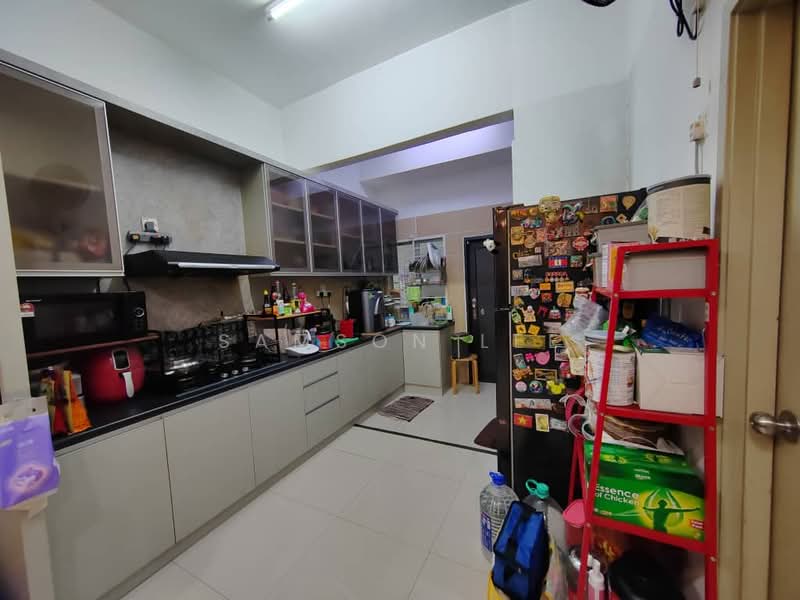 Rumah Teres 3-Tingkat untuk Dijual di Taman Sri Putra Mas (Sungai Buloh) - Samson Lee - Kitchen - PropertyGuru.com.my