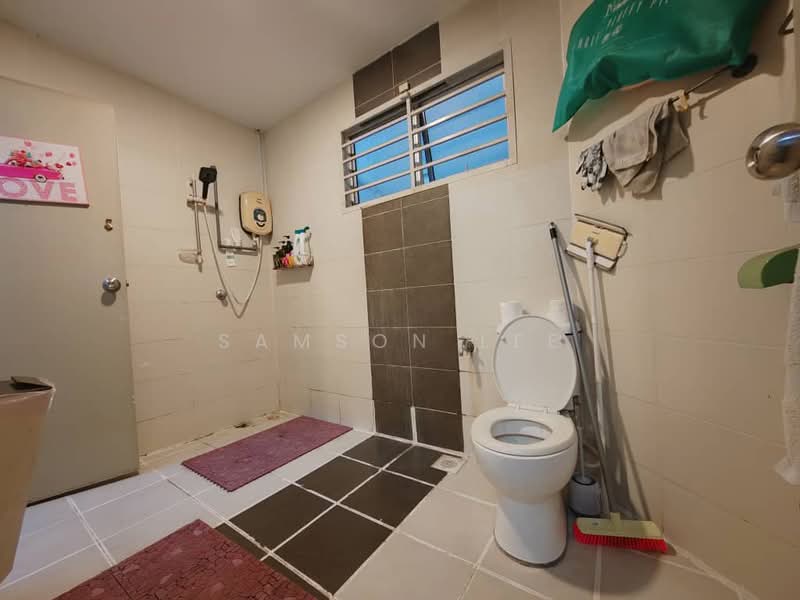 Rumah Teres 3-Tingkat untuk Dijual di Taman Sri Putra Mas (Sungai Buloh) - Samson Lee - Bathroom - PropertyGuru.com.my