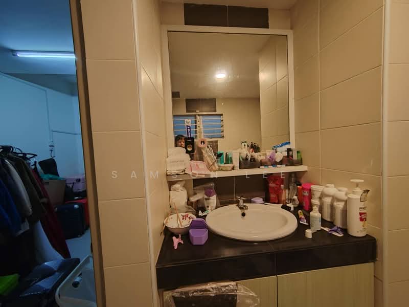 Rumah Teres 3-Tingkat untuk Dijual di Taman Sri Putra Mas (Sungai Buloh) - Samson Lee - Bathroom - PropertyGuru.com.my