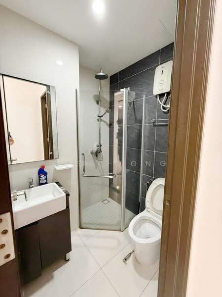 Kondominium untuk Dijual di Bay Point @ Country Garden Danga Bay - Bess Wong - PropertyGuru.com.my