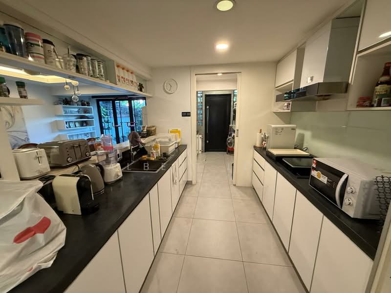 Townhouse for Sale in Taman Sri Hartamas (Sri Hartamas) - Albert Loo - Kitchen - PropertyGuru.com.my
