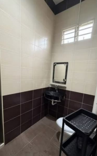 Rumah Teres untuk Disewa di Taman Pulai Jaya (Kulai) - Wen Chung Ling - Bathroom - PropertyGuru.com.my