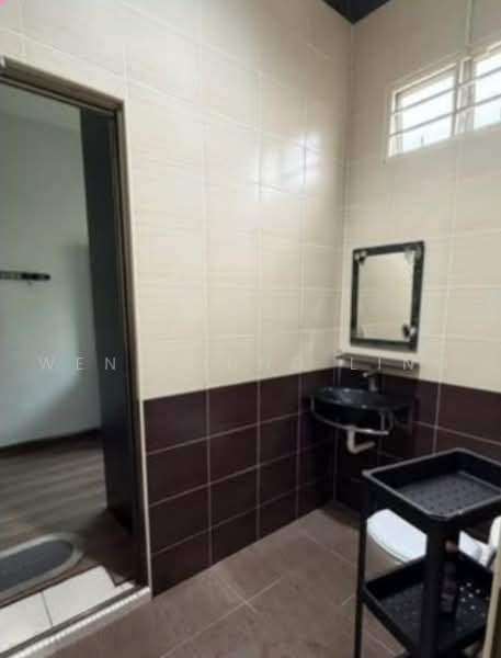 Rumah Teres untuk Disewa di Taman Pulai Jaya (Kulai) - Wen Chung Ling - Bathroom - PropertyGuru.com.my