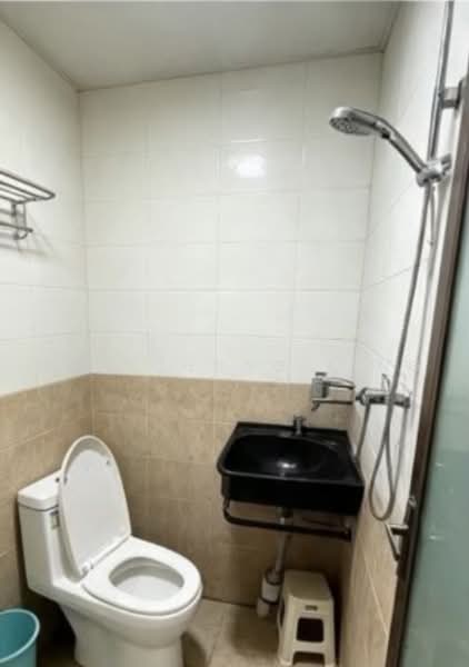 Rumah Teres untuk Disewa di Taman Pulai Jaya (Kulai) - Wen Chung Ling - Bathroom - PropertyGuru.com.my