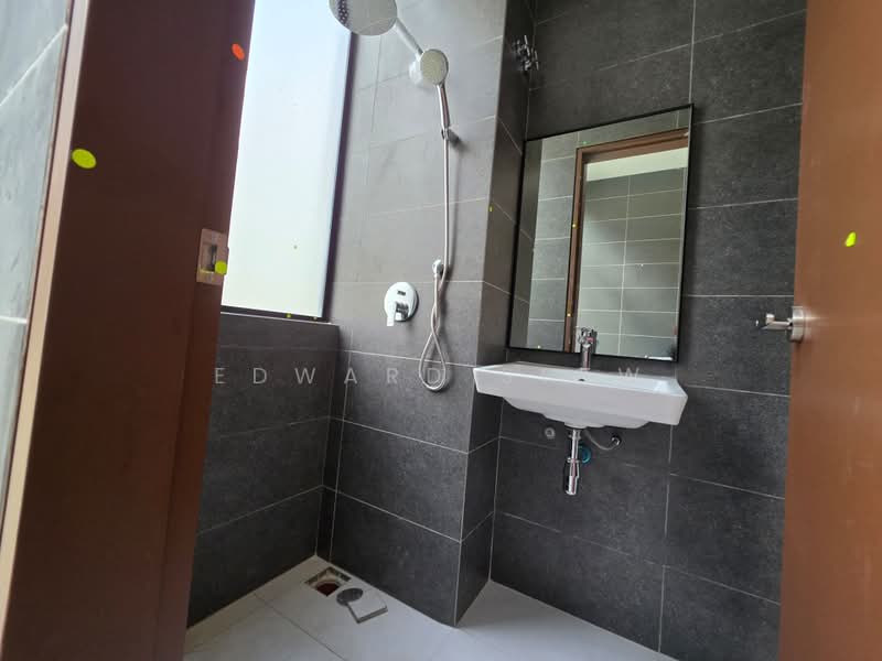 2-storey Terraced House for Sale in Puteri Harbour (Iskandar Puteri (Nusajaya)) - Edward Siow - Bathroom - PropertyGuru.com.my