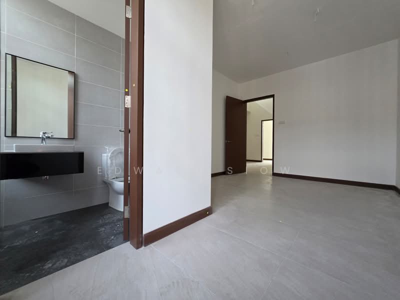 2-storey Terraced House for Sale in Puteri Harbour (Iskandar Puteri (Nusajaya)) - Edward Siow - Bathroom - PropertyGuru.com.my