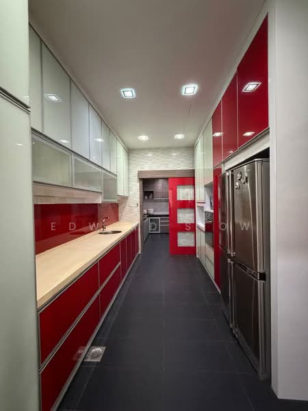 Cluster House for Rent in Taman Gaya (Ulu Tiram) - Edward Siow - Kitchen - PropertyGuru.com.my