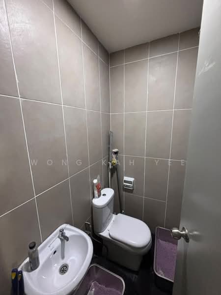 Servis Apartment untuk Disewa di You Vista @ You City - Wong Kah Yee - Bathroom - PropertyGuru.com.my