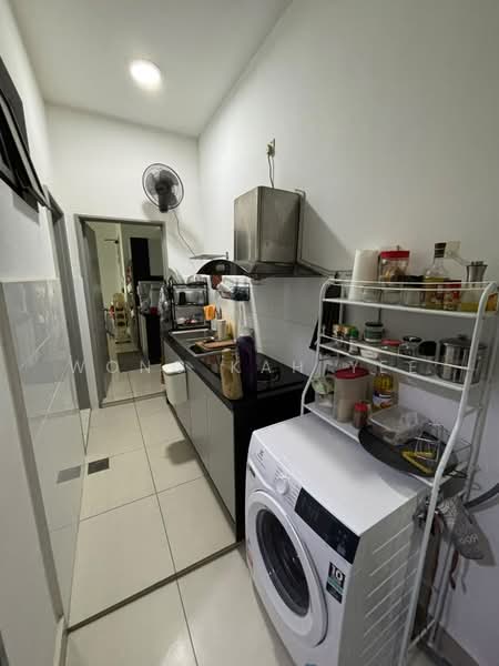 Servis Apartment untuk Disewa di You Vista @ You City - Wong Kah Yee - Kitchen - PropertyGuru.com.my