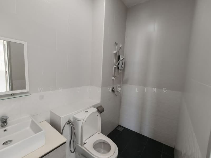 Rumah Teres untuk Disewa di Kota Masai (Pasir Gudang) - Wen Chung Ling - Bathroom - PropertyGuru.com.my