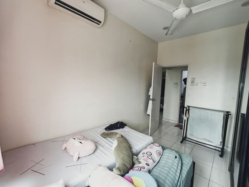 Servis Apartment untuk Dijual di Jentayu Residensi @ Tampoi - Jovel Lim - Bedroom - PropertyGuru.com.my