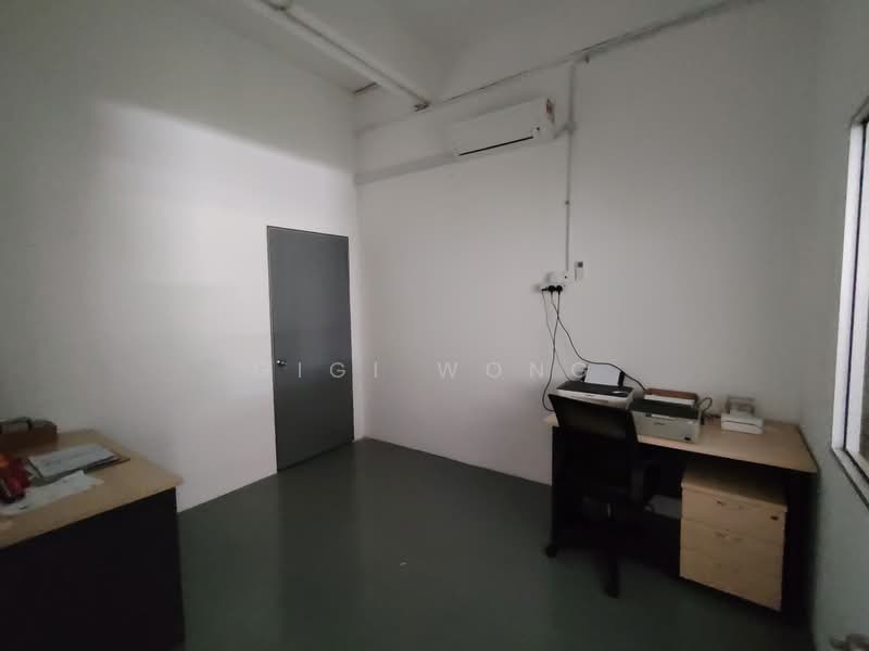 Shop for Rent in Taman Angkasa Nuri (Durian Tunggal) - Gigi Wong - PropertyGuru.com.my