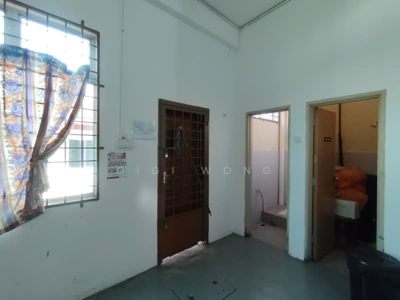 Shop for Rent in Taman Angkasa Nuri (Durian Tunggal) - Gigi Wong - PropertyGuru.com.my