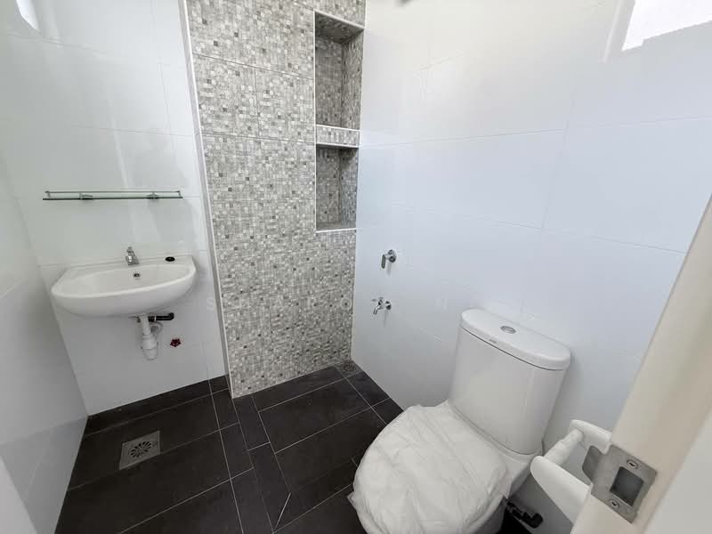 2-storey Terraced House for Sale in Bukit Indah (Iskandar Puteri (Nusajaya)) - Sharon Ng - Bathroom - PropertyGuru.com.my
