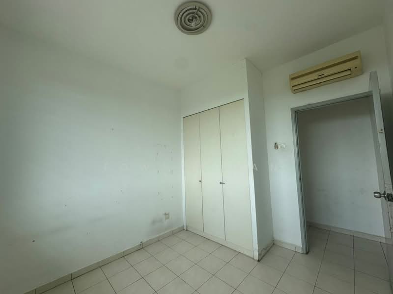 Servis Apartment untuk Dijual di Nusa Perdana Serviced Apartment - Edward Gan - Interior - PropertyGuru.com.my