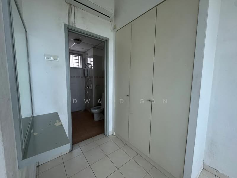 Servis Apartment untuk Dijual di Nusa Perdana Serviced Apartment - Edward Gan - Bathroom - PropertyGuru.com.my