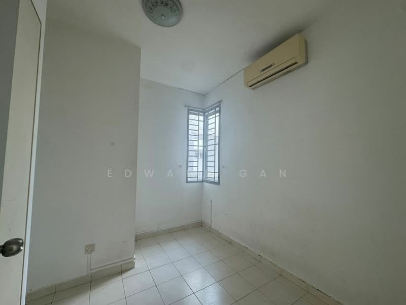 Servis Apartment untuk Dijual di Nusa Perdana Serviced Apartment - Edward Gan - Interior - PropertyGuru.com.my