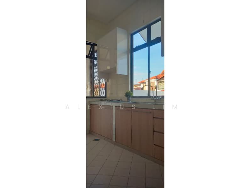 Rumah Teres 2-Tingkat untuk Disewa di Taman Sutera (Johor Bahru) - Alexius Lim - Kitchen - PropertyGuru.com.my