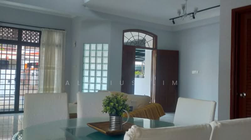 Rumah Teres 2-Tingkat untuk Disewa di Taman Sutera (Johor Bahru) - Alexius Lim - Living Room - PropertyGuru.com.my