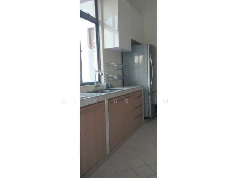 Rumah Teres 2-Tingkat untuk Disewa di Taman Sutera (Johor Bahru) - Alexius Lim - Kitchen - PropertyGuru.com.my