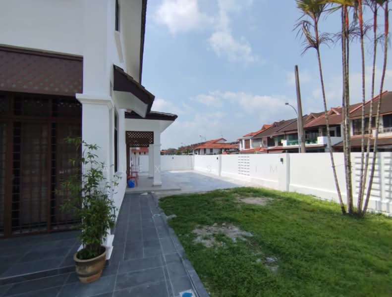 Rumah Teres 2-Tingkat untuk Disewa di Taman Sutera (Johor Bahru) - Alexius Lim - Exterior - PropertyGuru.com.my