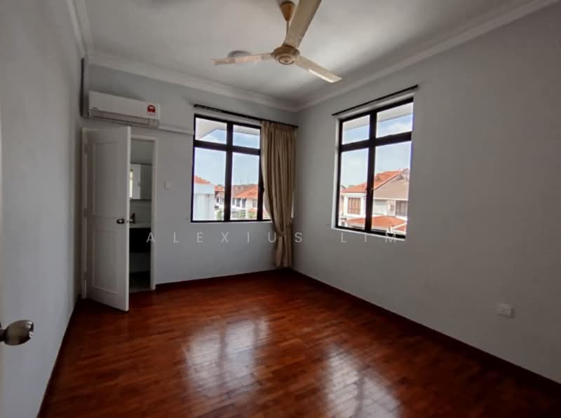 Rumah Teres 2-Tingkat untuk Disewa di Taman Sutera (Johor Bahru) - Alexius Lim - Bedroom - PropertyGuru.com.my