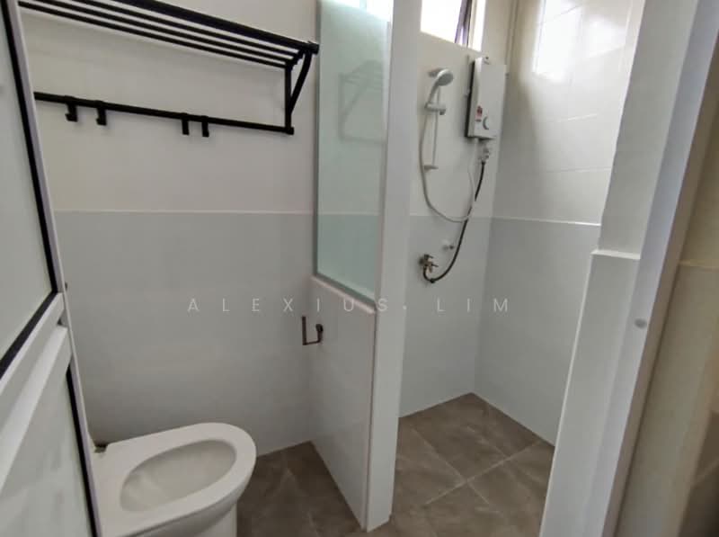Rumah Teres 2-Tingkat untuk Disewa di Taman Sutera (Johor Bahru) - Alexius Lim - Bathroom - PropertyGuru.com.my