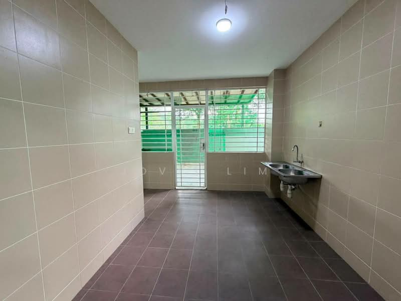 Semi-Detached House for Sale in Taman Nusa Idaman (Iskandar Puteri (Nusajaya)) - Jovel Lim - Kitchen - PropertyGuru.com.my