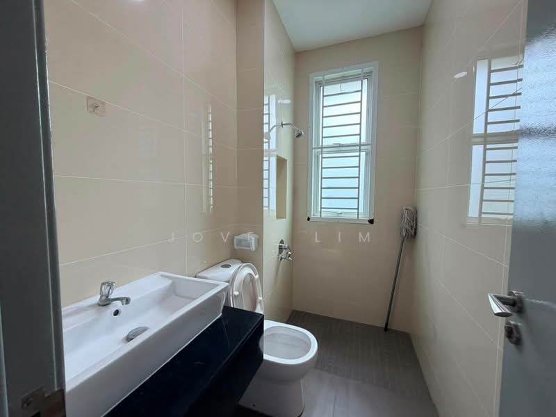 Semi-Detached House for Sale in Taman Nusa Idaman (Iskandar Puteri (Nusajaya)) - Jovel Lim - Bathroom - PropertyGuru.com.my