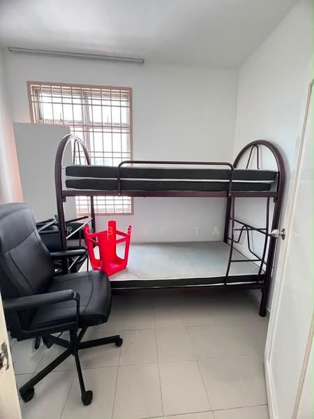 Pangsapuri untuk Disewa di Lake View Suites - Robbie Tan - Bedroom - PropertyGuru.com.my