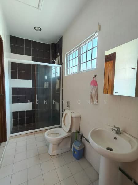 2-storey Terraced House for Sale in Ipoh (Perak) - PENNY CHEN - Bathroom - PropertyGuru.com.my
