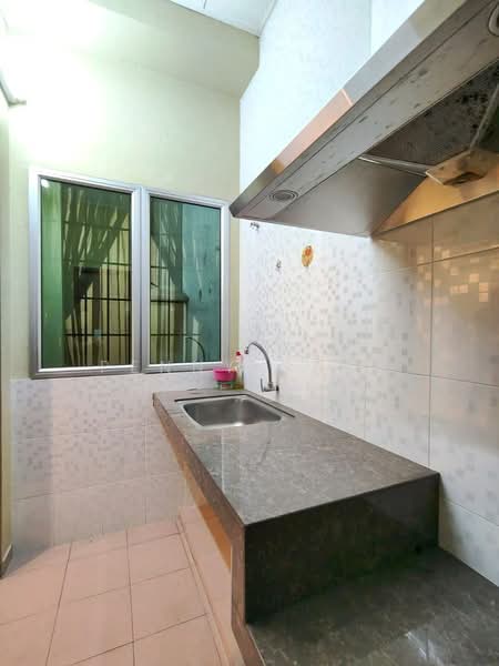 2-storey Terraced House for Sale in Ipoh (Perak) - PENNY CHEN - Kitchen - PropertyGuru.com.my