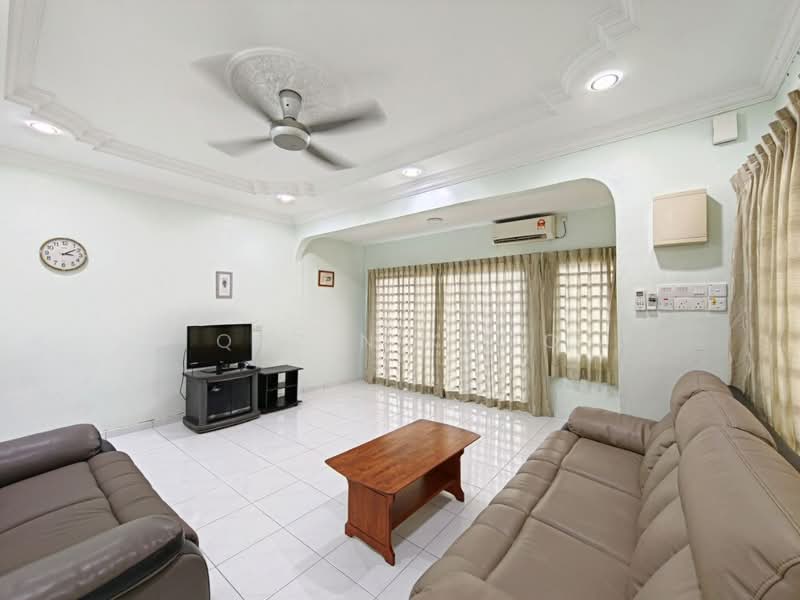 Rumah Teres 1 Tingkat untuk Disewa di New Pasir Puteh (Ipoh) - Qazin Khoo - Living Room - PropertyGuru.com.my