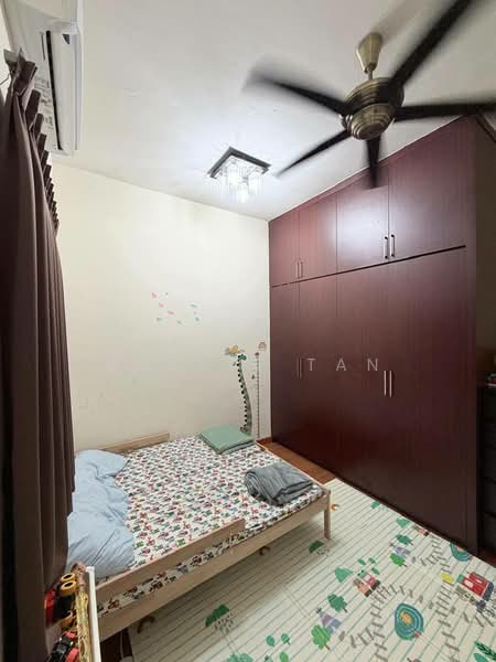 Apartment for Sale at Larkin Residence (Phase Three) - Robbie Tan - Bedroom - PropertyGuru.com.my