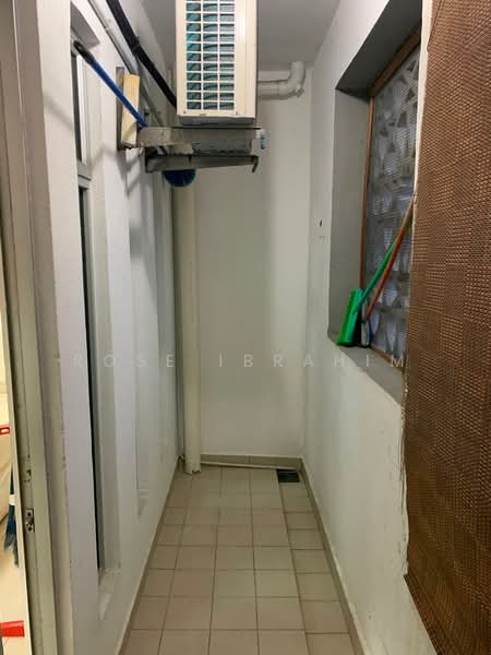 Servis Apartment untuk Dijual di KBCC (KB City Centre) - Rose Ibrahim - Balcony - PropertyGuru.com.my
