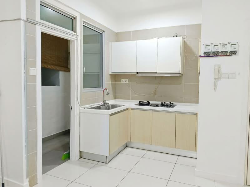 Service Residence for Sale at Epic Residence - Yvonne Lim - Kitchen - PropertyGuru.com.my