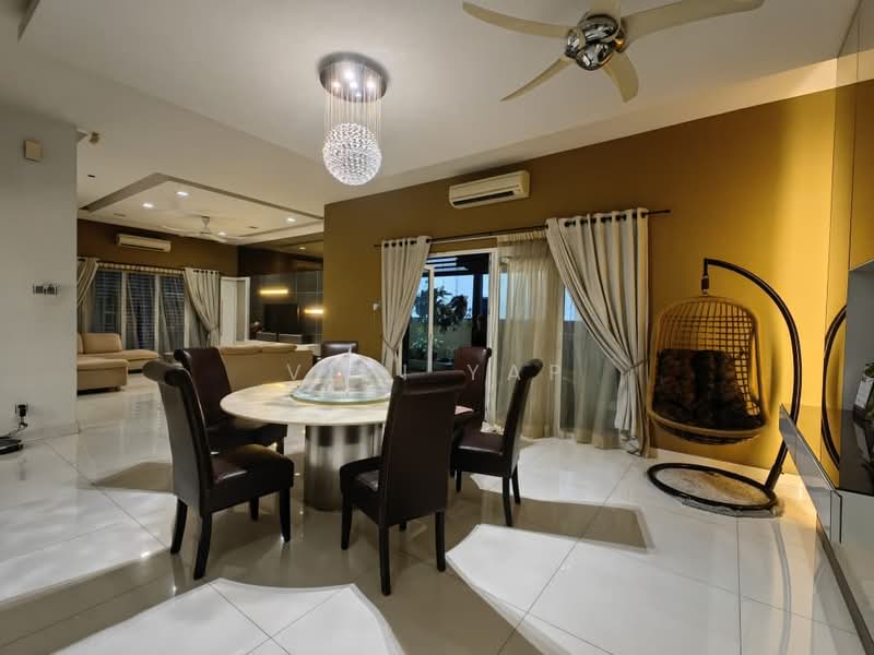 Bungalow House untuk Disewa di Cheras (Selangor) - Vivi Yap - Living Room - PropertyGuru.com.my