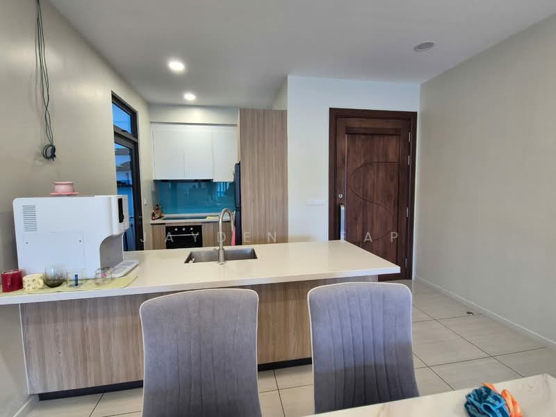 Kondominium untuk Dijual di Queens Residences Q1 @ Queens Waterfront - Jayden Yeap - PropertyGuru.com.my