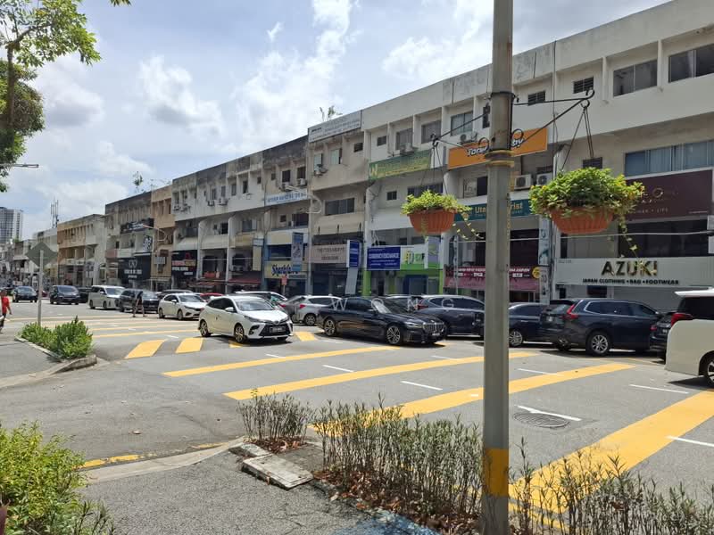 Kedai / Pejabat untuk Dijual di SS 21, Damansara Utama (Petaling Jaya) - FC Wong - Exterior - PropertyGuru.com.my