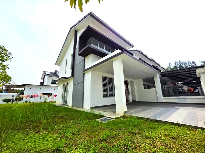 2-storey Terraced House for Sale in Bandar Rimbayu (Telok Panglima Garang) - Sariza Hartanah - Exterior - PropertyGuru.com.my