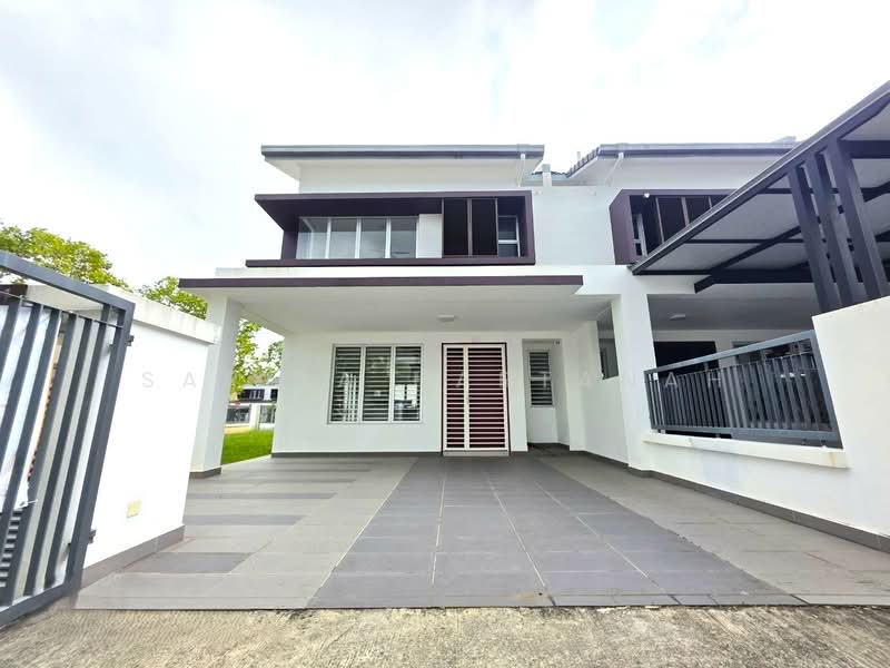 2-storey Terraced House for Sale in Bandar Rimbayu (Telok Panglima Garang) - Sariza Hartanah - Exterior - PropertyGuru.com.my