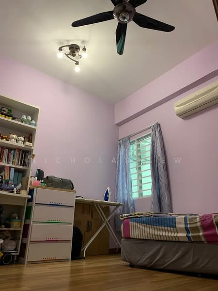 Townhouse for Sale in Seri Kembangan (Selangor) - Nicholas Lew - PropertyGuru.com.my