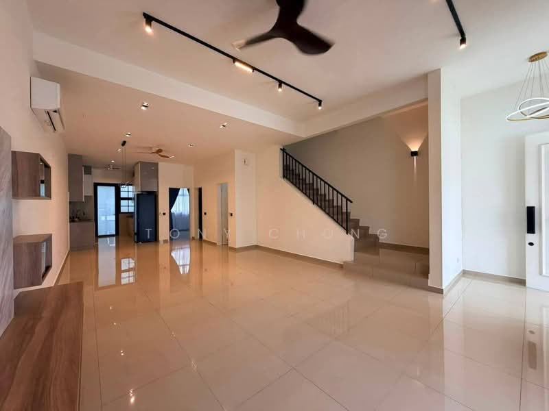 Rumah Teres 2 Tingkat untuk Disewa di Iskandar Puteri (Nusajaya) (Johor) - Tony Chong - Living Room - PropertyGuru.com.my