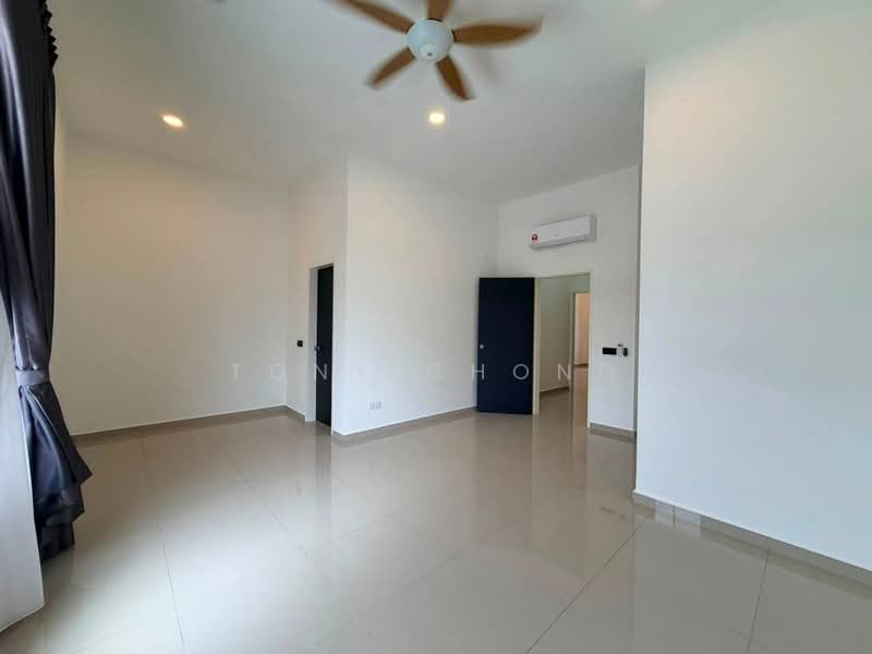Rumah Teres 2 Tingkat untuk Disewa di Iskandar Puteri (Nusajaya) (Johor) - Tony Chong - Living Room - PropertyGuru.com.my