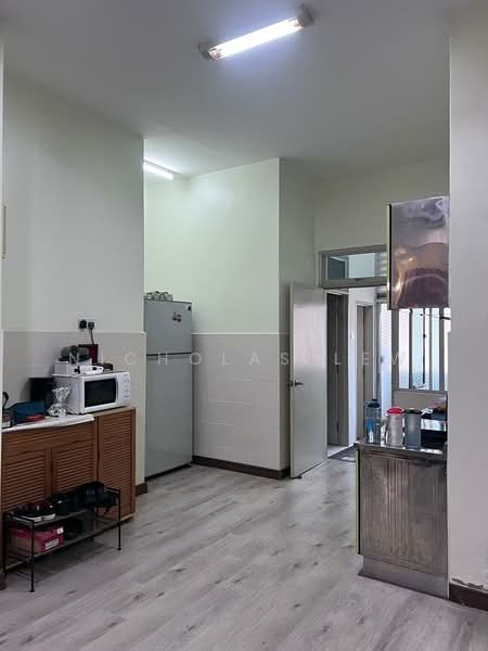 Kondominium untuk Dijual di Bayan Villa, Seri Kembangan - Nicholas Lew - Kitchen - PropertyGuru.com.my